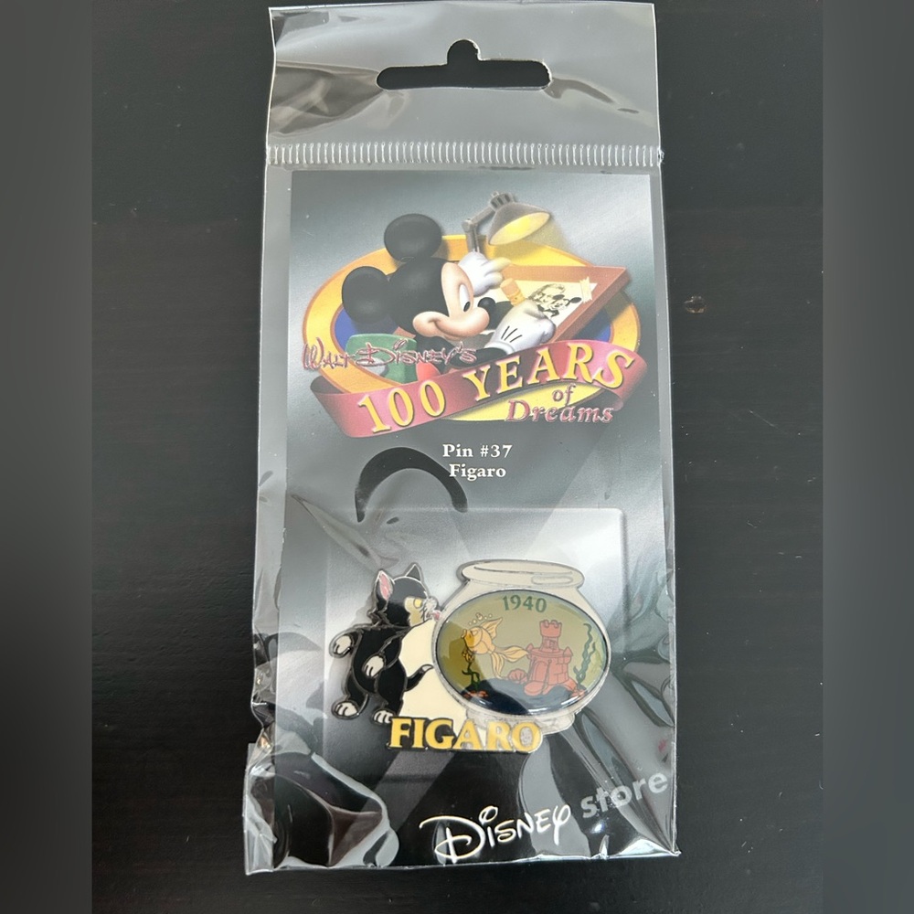 Disney 100 Years of Dreams pin #37 Figaro